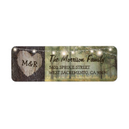 Carved Heart Tree Wedding | Rustige String Lights Etiket