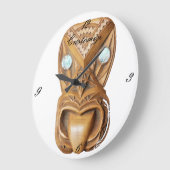 Carved Maori Tiki Face Thunder_Cove Grote Klok (Hoek)