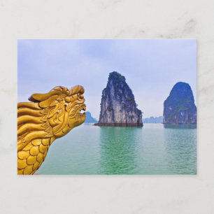 Carving van Dragon, op boog van boot, met Briefkaart