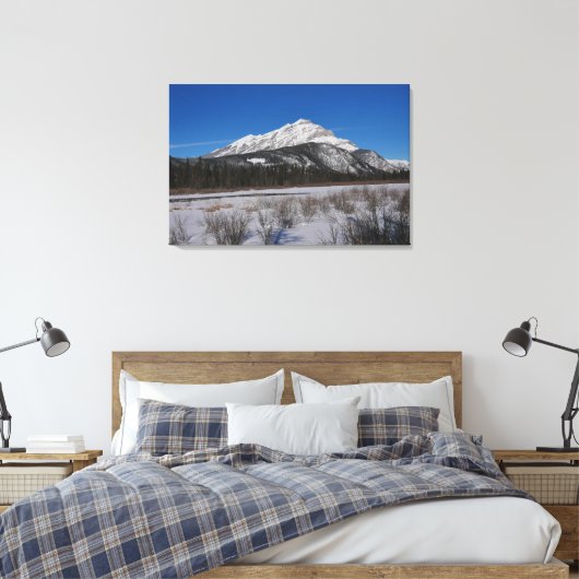 Cascade Mountain Canada Canvas Print (Insitu (Slaapkamer))