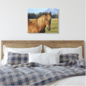 Cascade Range | Kastanjepaarden Canvas Afdruk (Insitu (Slaapkamer))