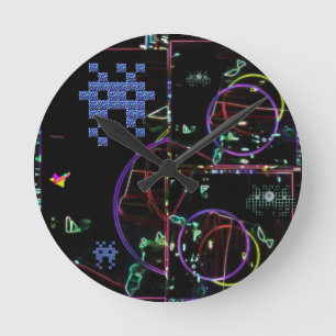 Cascade van Elektronische Spellen Ronde Klok