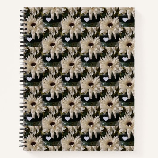 Cascading Flowers & Hearts Notitieboek (Voorkant)