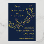 Cascading Leaves Wedding Navy and Gold Folie Uitnodiging (Voorkant)