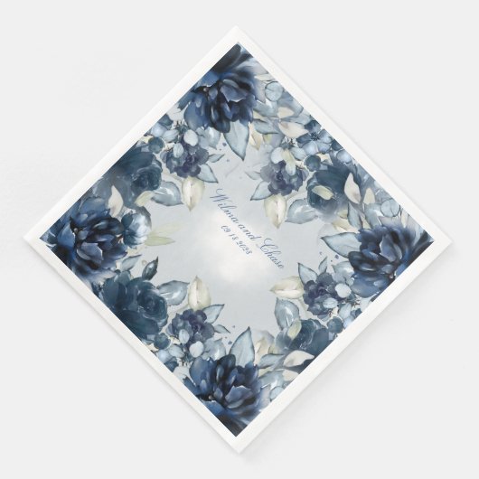 Cascading Navy Peonies Wedding Servet (Hoek)