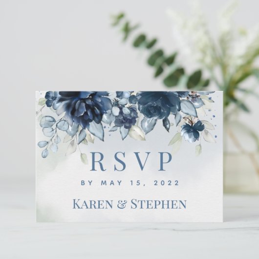 Cascading Peonies Weddenschap Mail Back RSVP Kaartje (Staand voorkant)