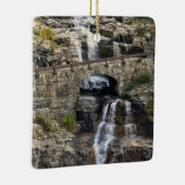 Cascading Through Stone Keramisch Ornament (Rechts)
