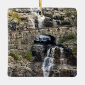 Cascading Through Stone Keramisch Ornament (Voorkant)