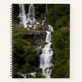 Cascading Volefossen-waterval Notitieboek (Voorkant)