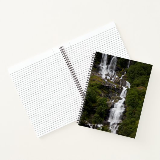Cascading Volefossen-waterval Notitieboek (Binnen)
