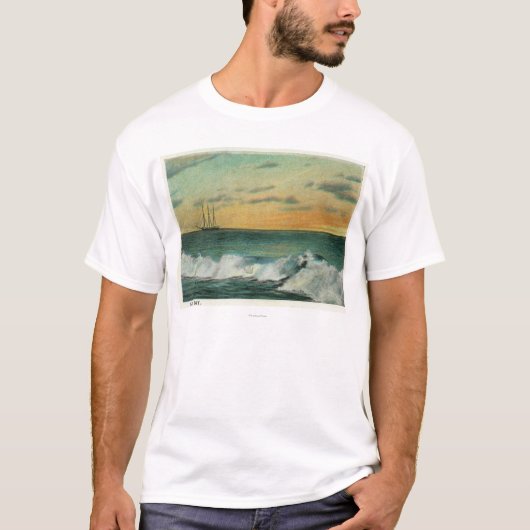 Casco Bay, MaineShip in de baai op zonsondergang T-shirt (Voorkant)