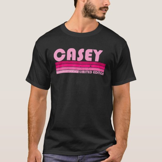 CASEY Naam Gepersonaliseerde Retro  80S 90S Birt T-shirt (Voorkant)