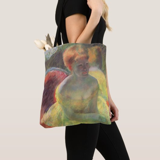 Cassatt's Lydia Leaning op haar armen Tote Bag (Dichtbij)