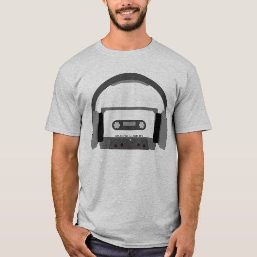 Cassette met hoofdtelefoon t-shirt (Voorkant)