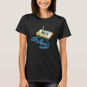 Cassettebandje en penklassiek old school muziek en t-shirt
