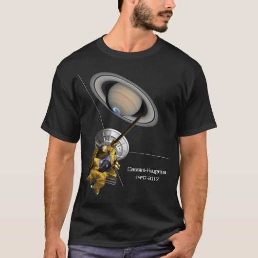 Cassini Huygens Mission to Planet Saturn T-shirt (Voorkant)