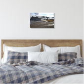 Castle Geyser en Upper Geyser Basin, geelsteen Canvas Afdruk (Insitu (Slaapkamer))