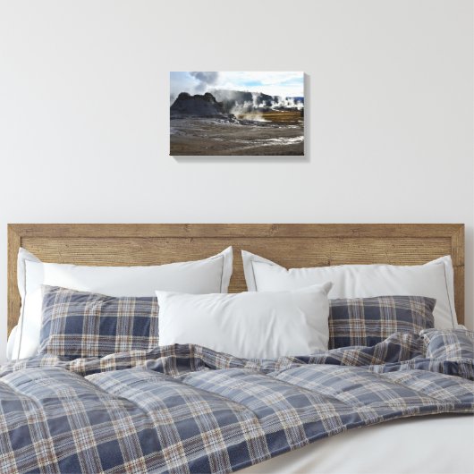 Castle Geyser en Upper Geyser Basin, geelsteen Canvas Afdruk (Insitu (Slaapkamer))