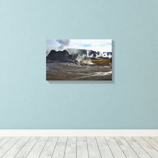 Castle Geyser en Upper Geyser Basin, geelsteen Canvas Afdruk (Insitu (Houten vloer))