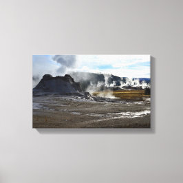 Castle Geyser en Upper Geyser Basin, geelsteen Canvas Afdruk