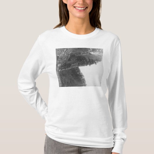 Castle Rock tussen Hill City en Rockerville T-shirt (Voorkant)