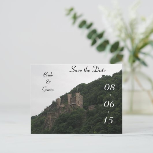Castle Wedding Bewaar de datum Aankondigingskaart (Staand voorkant)