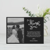 Casual Dank u Script Zwarte bruiloft Foto Bedankkaart (Staand voorkant)