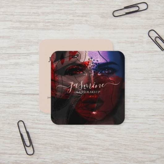 Casual foto van modern Chic Beauty Cream Beige Vierkante Visitekaartje (Voorkant / Achterkant in situ)