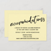 Casual handschrift geel bruiloft accommodaties informatiekaartje (Voorkant / Achterkant)