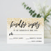 Casual handschrift met Faux Gold Confetti Wedding RSVP Kaartje (Staand voorkant)