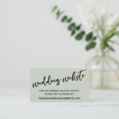 Casual handschrift Sage Green Wedding Website Informatiekaartje (Staand voorkant)