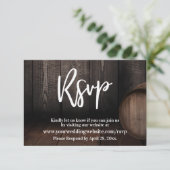Casual handschrift Typografie Wooden Barrel RSVP Informatiekaartje (Staand voorkant)