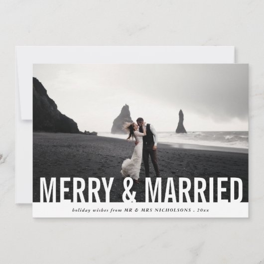 Casual Merry & Married | Modern Holiday Foto Feestdagenkaart (Voorkant)