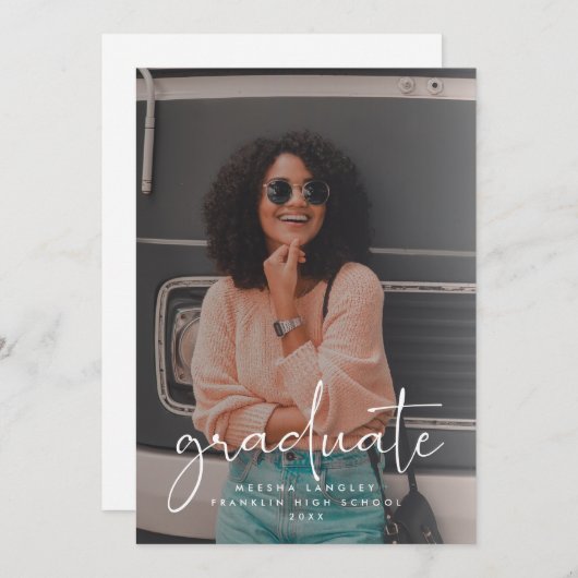 Casual script Faux Vellum Photo Afstuderen Aankondiging (Voorkant / Achterkant)