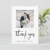 Casual Script | Minimalistische twee foto's bruilo Bedankkaart (Staand voorkant)
