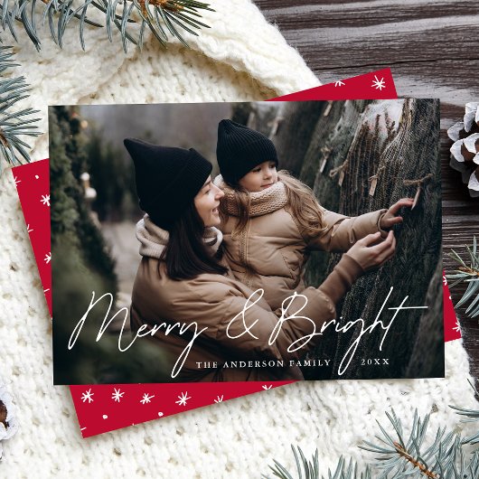 Casual Script Red Merry en Bright Photo Feestdagenkaart