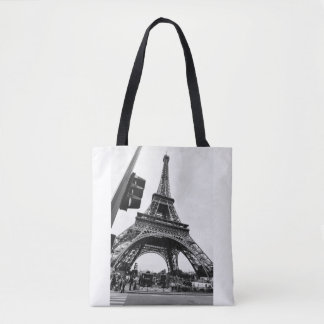 Casual uitzicht Eiffeltoren - eenvoudig en stijlvo Tote Bag