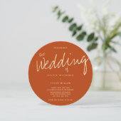Casual verbrande Oranje Typografie Wedding Kaart (Staand voorkant)