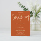 Casual verbrande Oranje Typografie Wedding Uitnodiging Briefkaart (Staand voorkant)