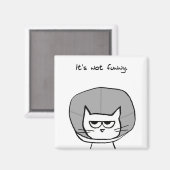 Cat and the Cone of Shame - Funny Cat Magnet (Voorkant / Achterkant)