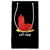 Cat-chup Funny Red Ketchup Cat Pun Dark BG Klein Cadeauzakje (Voorkant)