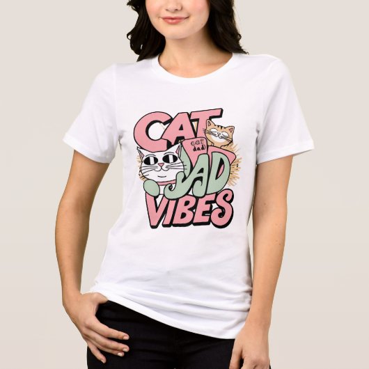 Cat Dad Vibes Tri-Blend Shirt – zacht en stijlvol (Voorkant)