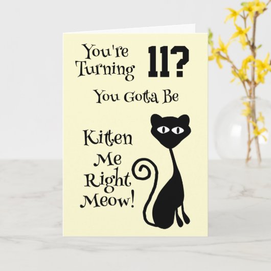 Cat Design gepersonaliseerde 11e verjaardag Kaart (Gele Bloem)