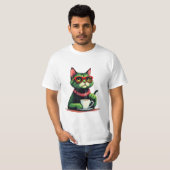 Cat drinking coffee T-shirt  (Voorkant volledig)