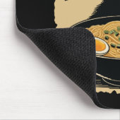 Cat eating ramen  muismat (Hoek)