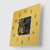 Cat Eyes Hypnotizing Golden Framed Photo Vierkante Klok (Hoek)