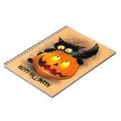 Cat Fun Halloween Character die op een pompoen tik Notitieboek (Linkerzijde)
