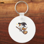 Cat Funny Witch Halloween Kostuum Bezem Stick Jong Sleutelhanger (Voorkant)