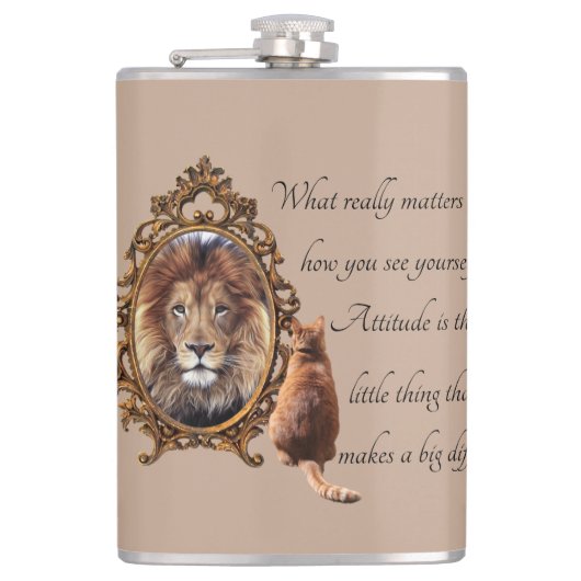 Cat Gazing Mirror Lion Inspirerend tekst  Heupfles (Voorkant)