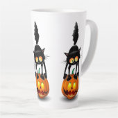 Cat Halloween Scared Cartoon op pompoen Latte Mok (Rechterhoek)
